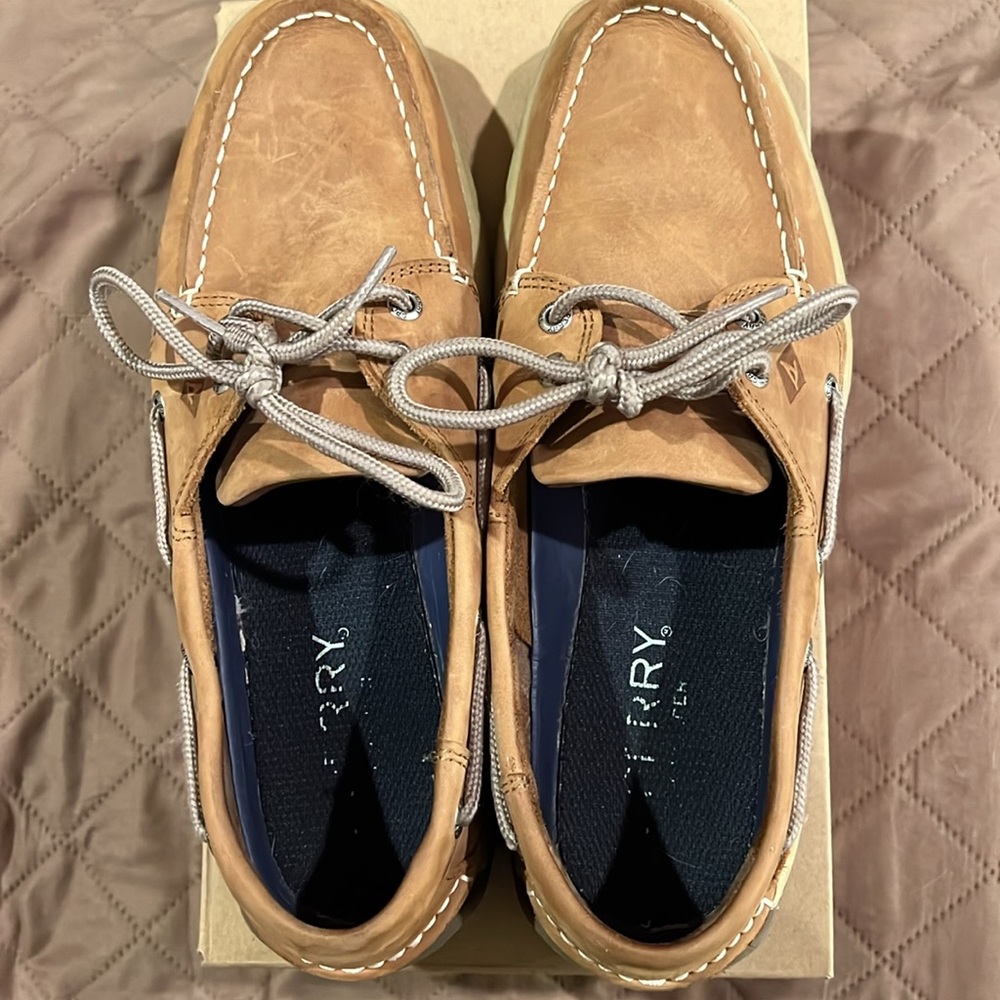 SPERRY INTREPID DK TAN SIZE 9 MEN'S SHOES